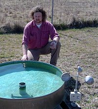 Hier befinde ich mich an einem class-a-pan im "experimental catchment Riesel" des Agricultural Research Service Temple, Texas des USDA.